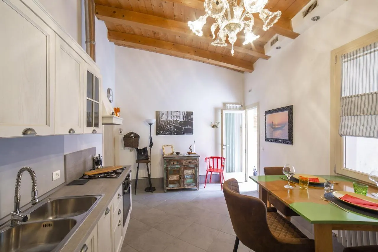 Apartment Ca' De La Gondola, Murano Venice Italy