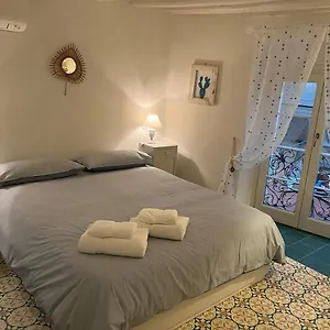  Apartment A Casa Di Letta Italy